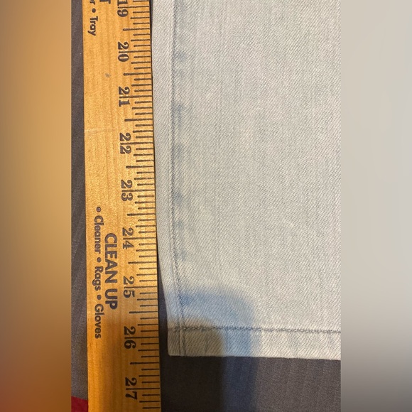 Ladies Size 16 Petite J. Jill Relaxed Leg Boyfriend Light Washed Jeans - Picture 2 of 16